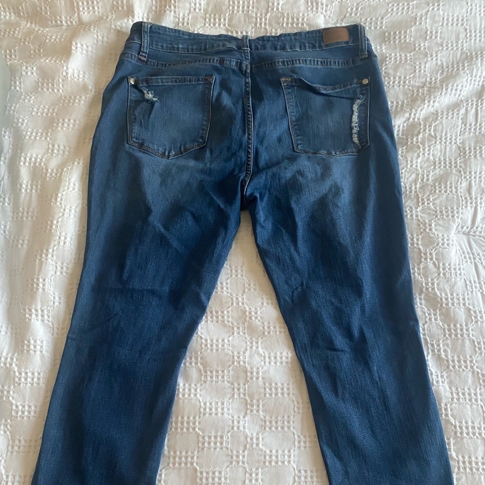 Judy Blue Distressed jeans